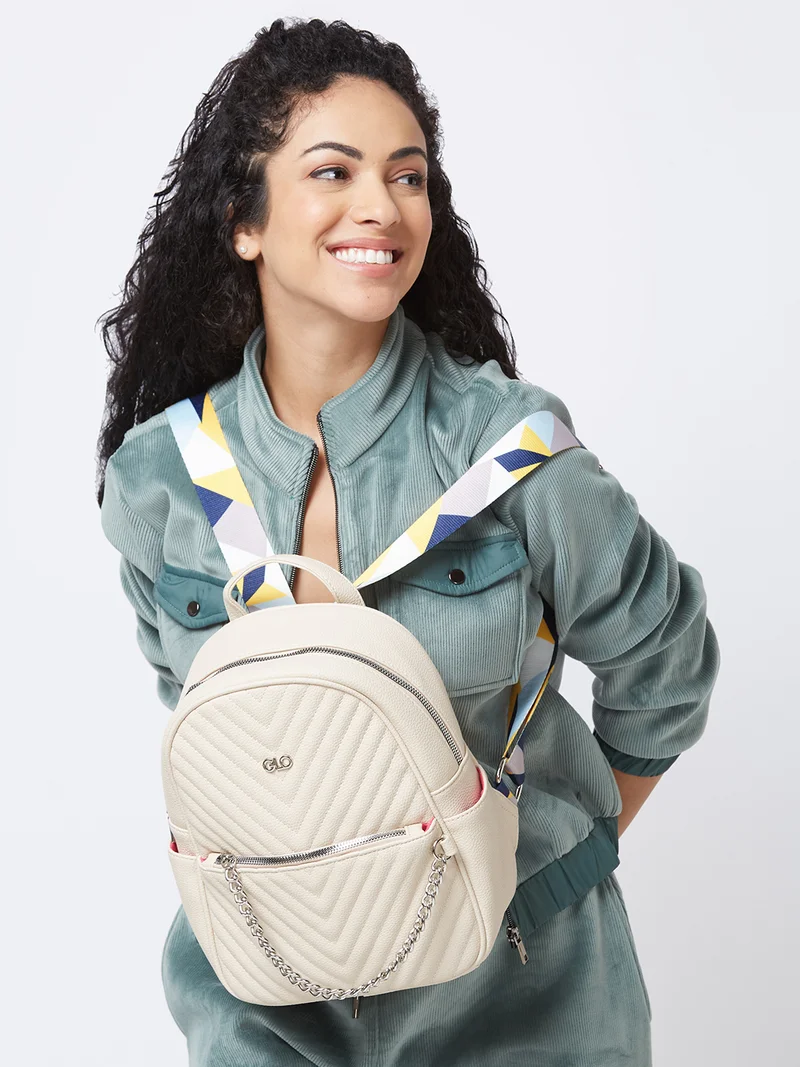 جلو باص Globus Women Ivory Textured Smart Casual Backpack